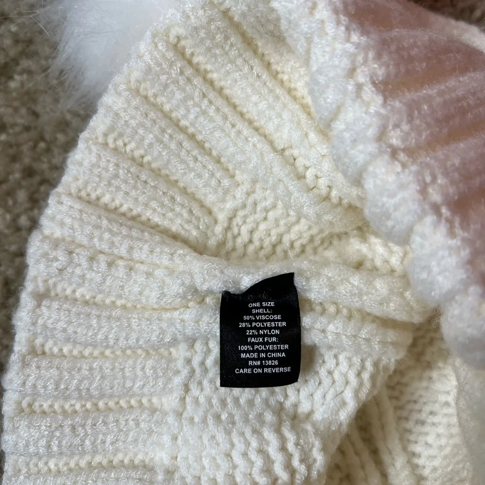 NWOT - Cable Knit Beanie Hat with Pom Pom - white